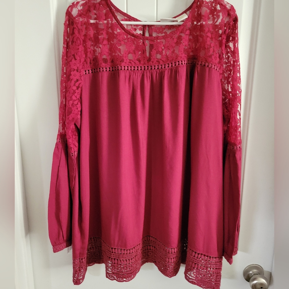 Collections ETC. Long Sleeve Deep Wine Color with Lace Detailing XXL ❤️